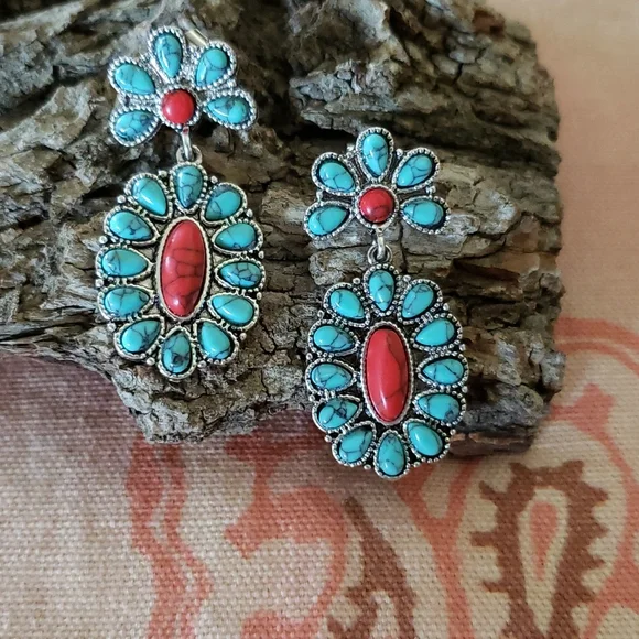 Turquoise Earrings. Western Country Cowgirl Cowboy Horse Rodeo Festival Flower - Picture 11 of 11